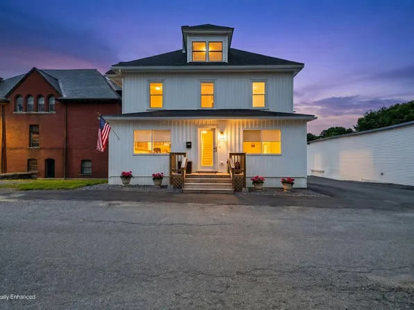 10 Salem Court, Bangor, ME 04401