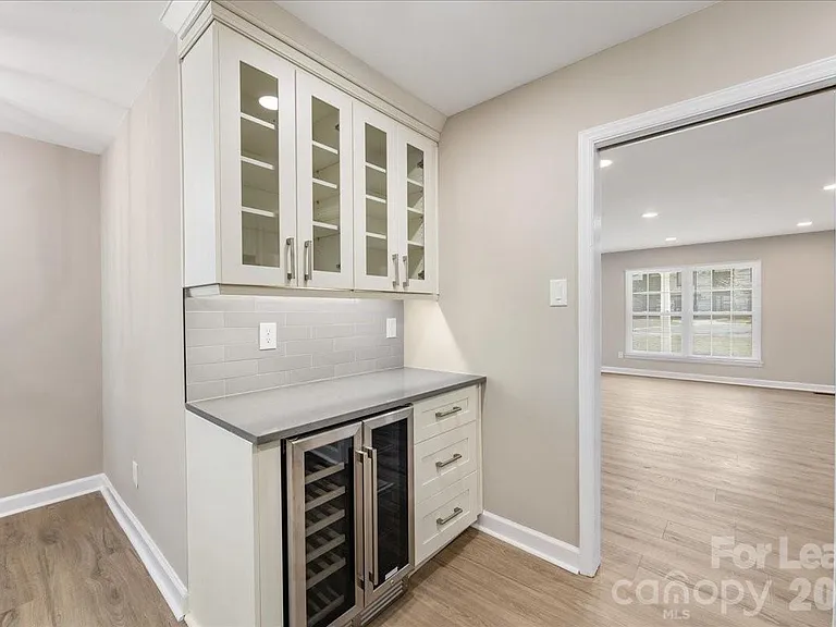 4700 Walden Ct — Photo 3