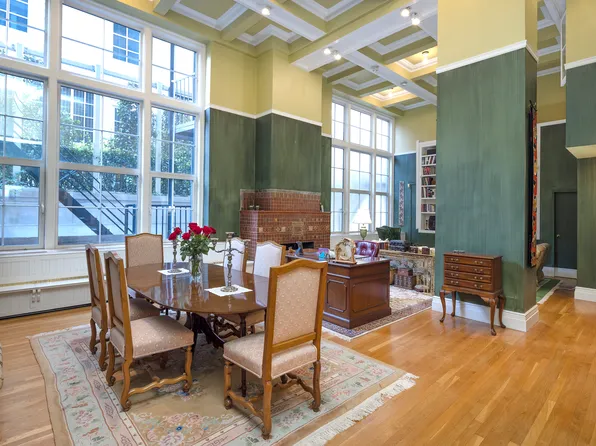 222 Central Park South image 4 of 13