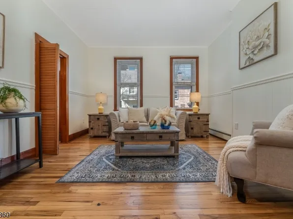 23 Swan St, Lambertville City, NJ 08530