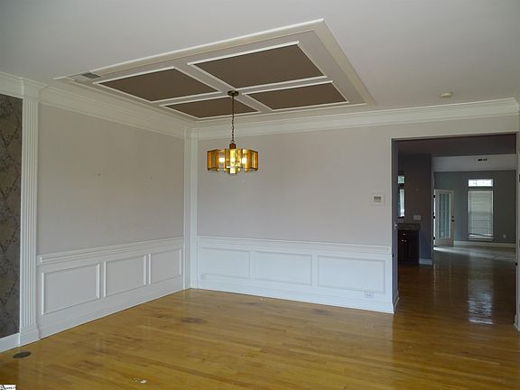 3rd image of 2 Everleigh Ct