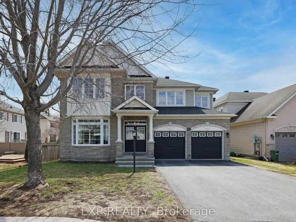 415 Dundonald Dr, Ottawa, ON K2J 0G7