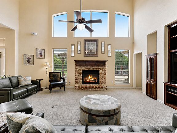 5th image of 10519 E Clover Ln