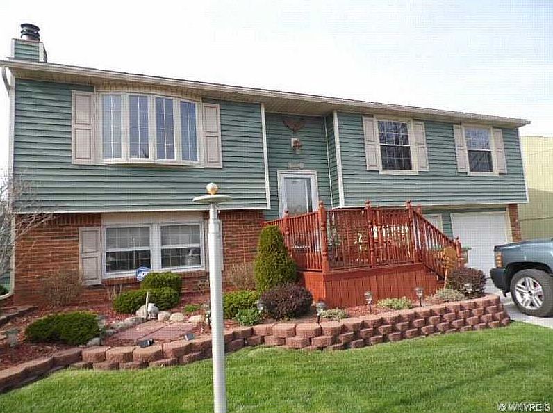 1st image of 90 Dubonnet Dr