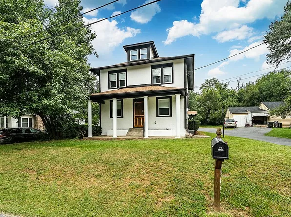 2043 Stonecrest Dr, Lancaster, PA 17601