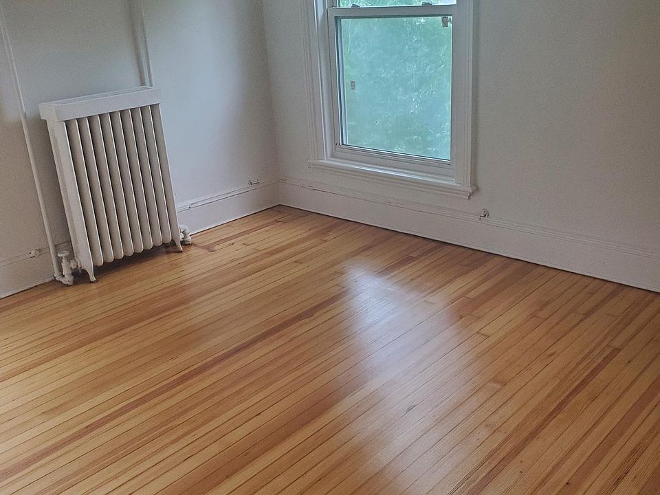 1st image of 31 N Eckar St #209
