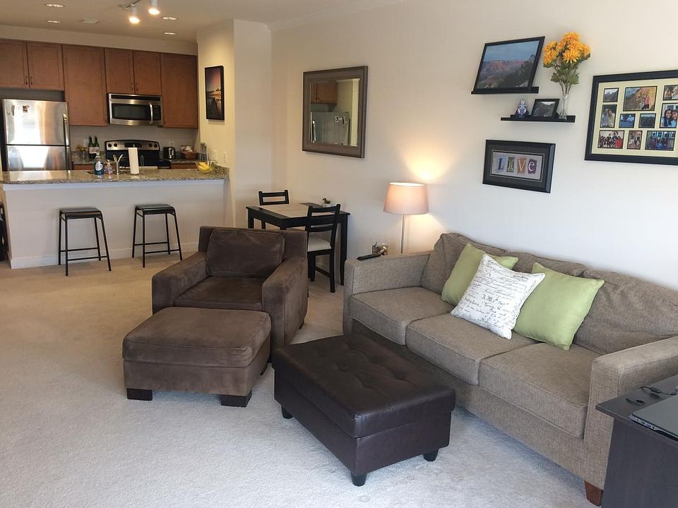 1st image of 2720 Dorr Ave