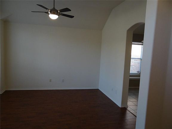 3rd image of 2605 Cross Haven Dr