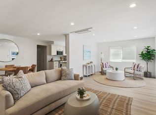 Balboa Blvd (913), Newport Beach, CA 92661