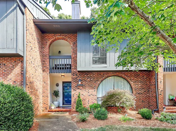 5803 Sharon Rd, Charlotte, NC 28210