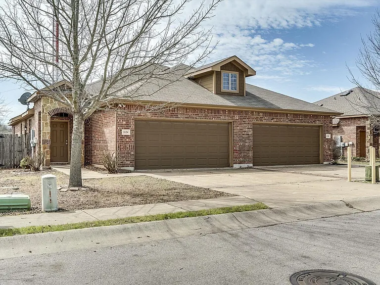 1120 Brendon Lee Ln #1120 — Photo 1