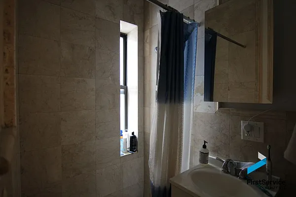 Rented by FirstService Realty (legacy) | media 17