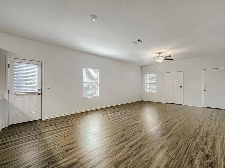 7001 Tonka Ln — Photo 8