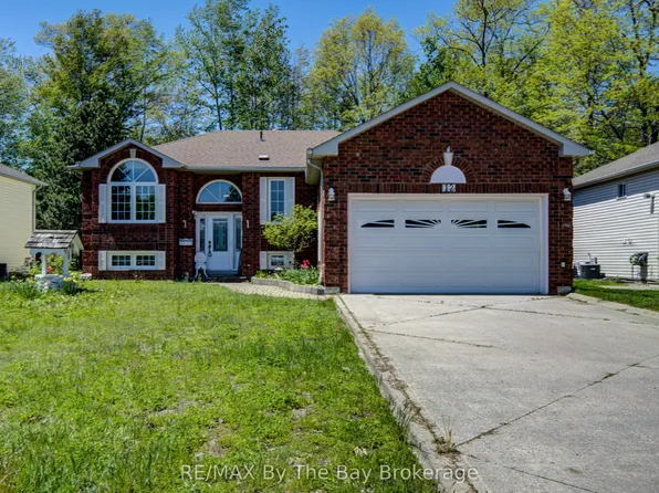 12 Silver Birch Ave, Wasaga Beach, ON L9Z 1B7