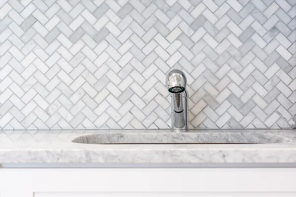 Rented by Bold New York | media 17