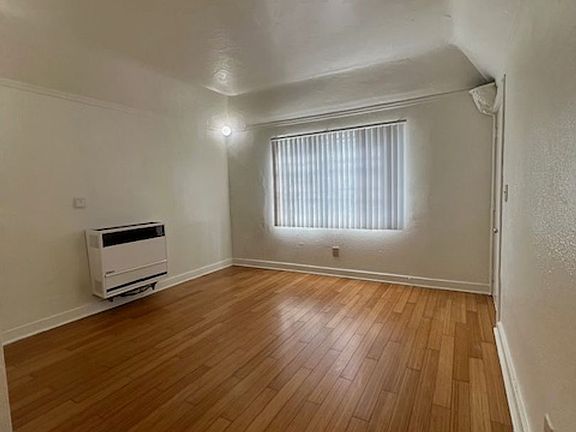 2nd image of 1445-1447 W 54th St #1447-B