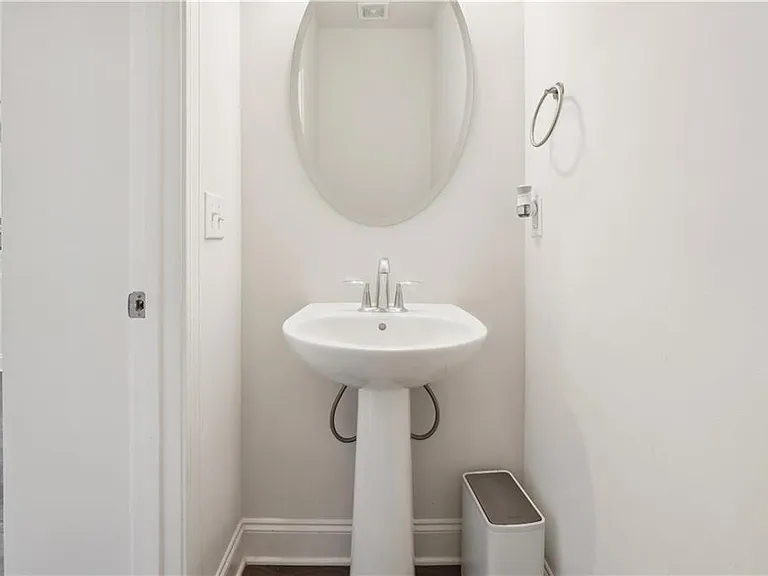 4055 Starwood Dr — Photo 20