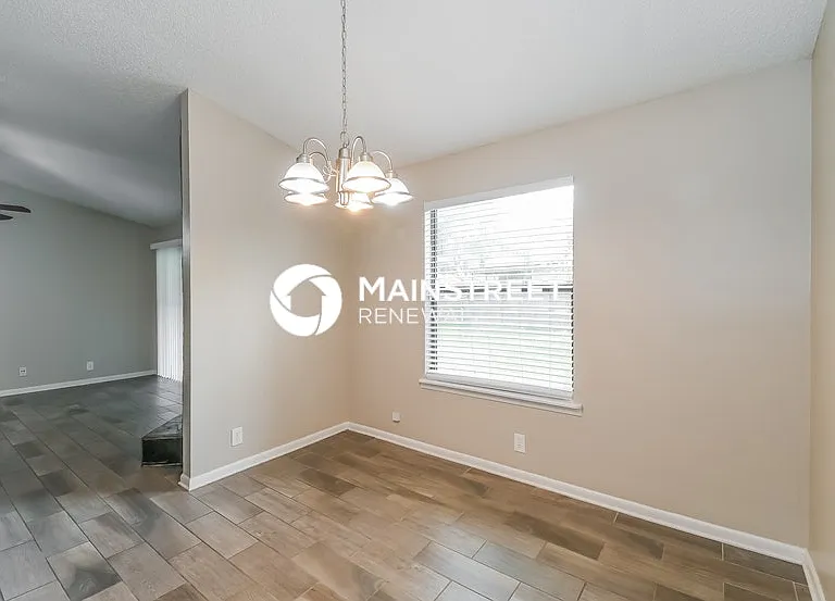 10838 Naples Ct S — Photo 6