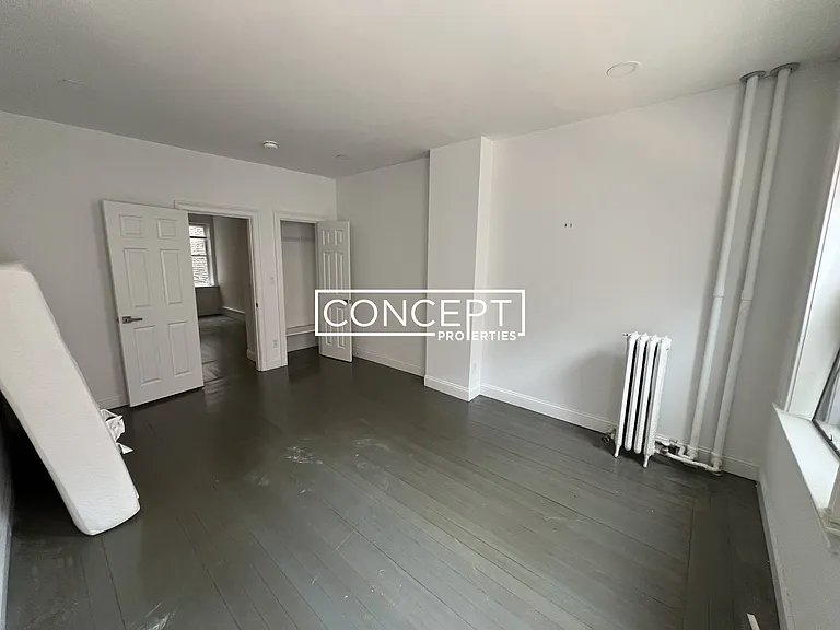 31 Temple St #2C — Photo 8