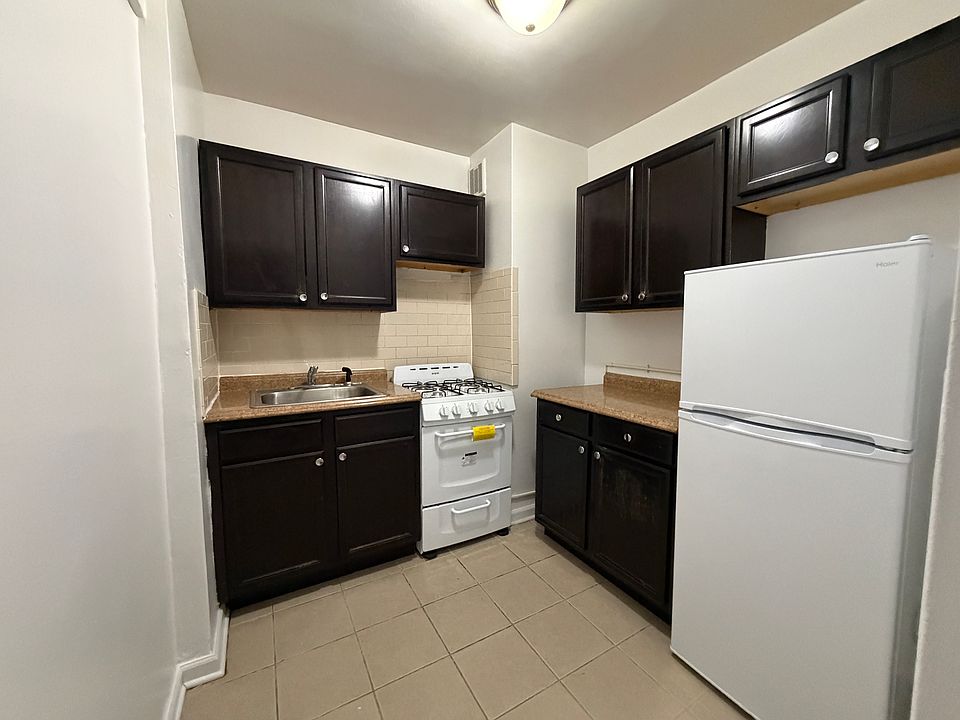 1st image of 3900 Kings Hwy APT 6K