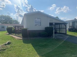 231 Juniper Xing E, Bath, PA 18014