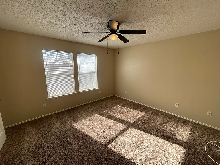 1123 Singletree Dr — Photo 9