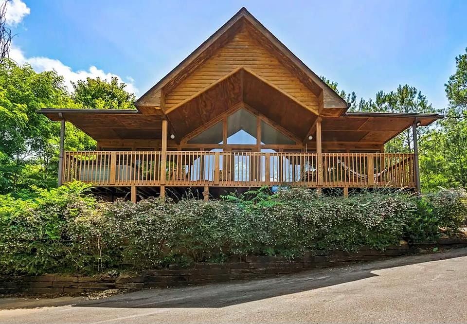1st image of 2855 Eagle Crest Way