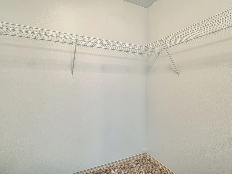 Highly sought after 1,2,3-bedroom flat and townhome apartments — Photo 18
