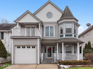 1322 Isabella St, Evanston, IL 60201