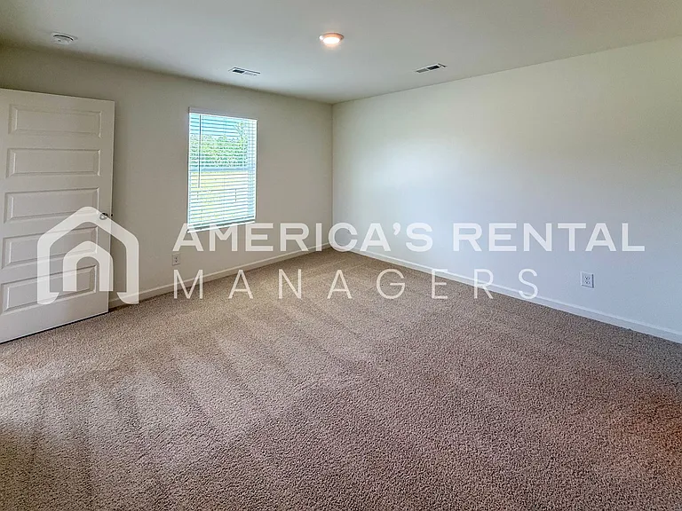 18584 Caffee Dr — Photo 21