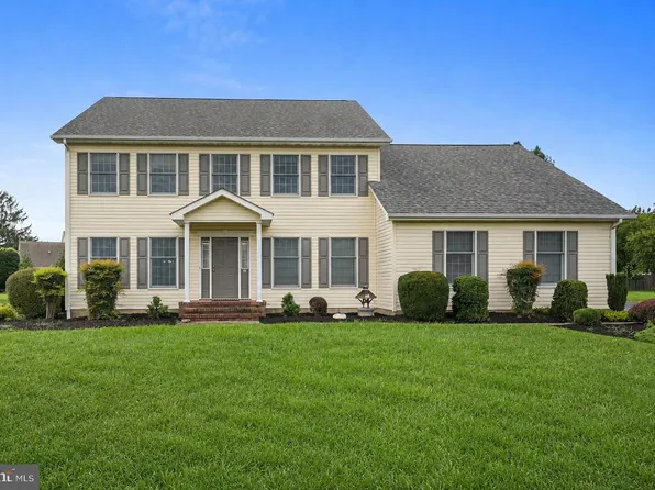 22 Dimondi Ct, Dover, DE 19901