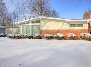 408 Sunnycrest Ct W, Urbana, IL