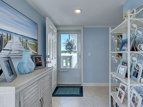 5th image of 5059 N HIGHWAY A1A #206