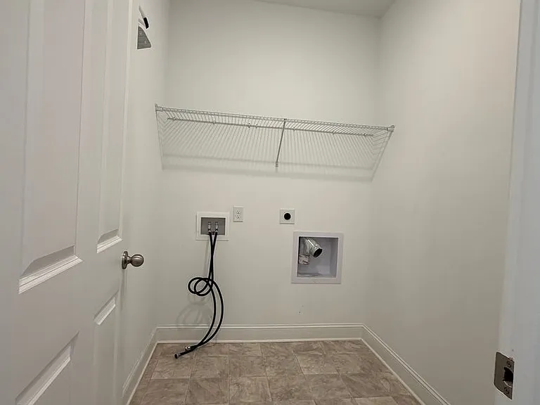 334 Mistfield St — Photo 38