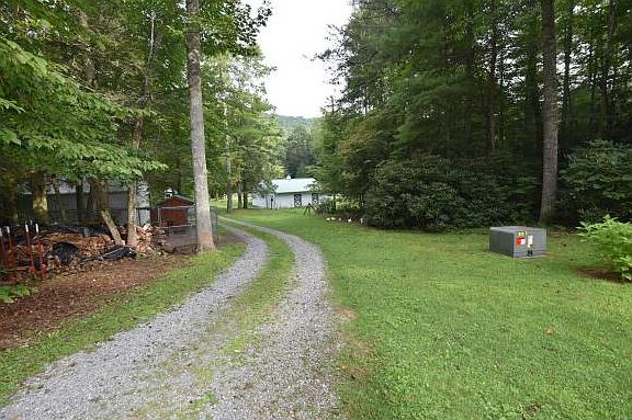 2nd image of 150 Trail Horse Way