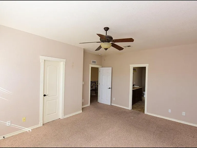 Master bedroom 16'x12.5'