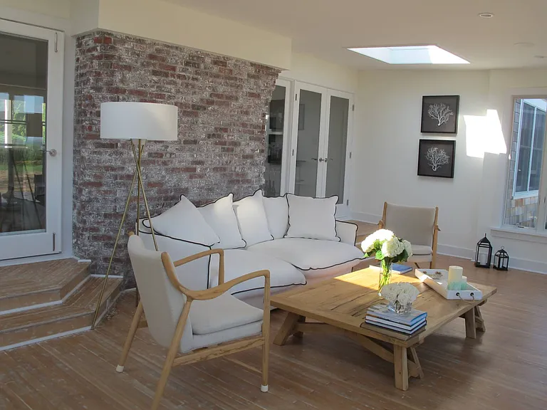40 Tuthill Point Rd — Photo 12
