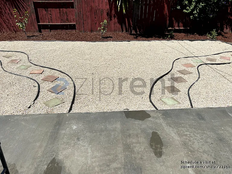 307 Barker St — Photo 24