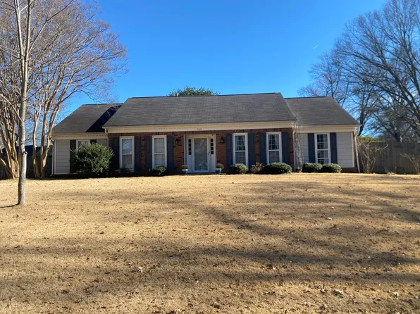 7969 Cross Ridge Dr, Germantown, TN 38138