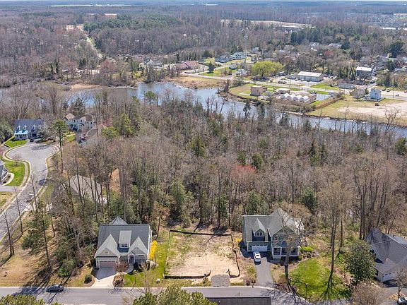 5th image of 214 Ridge Rd