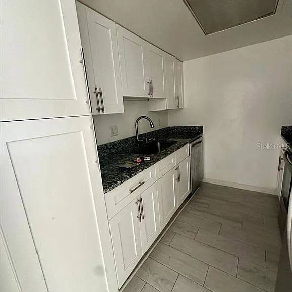 922 Lake Destiny Rd #C — Photo 8