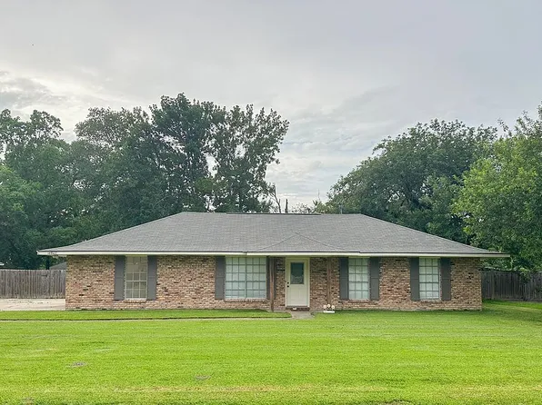 16807 Chickasaw Ave, Greenwell Springs, LA 70739
