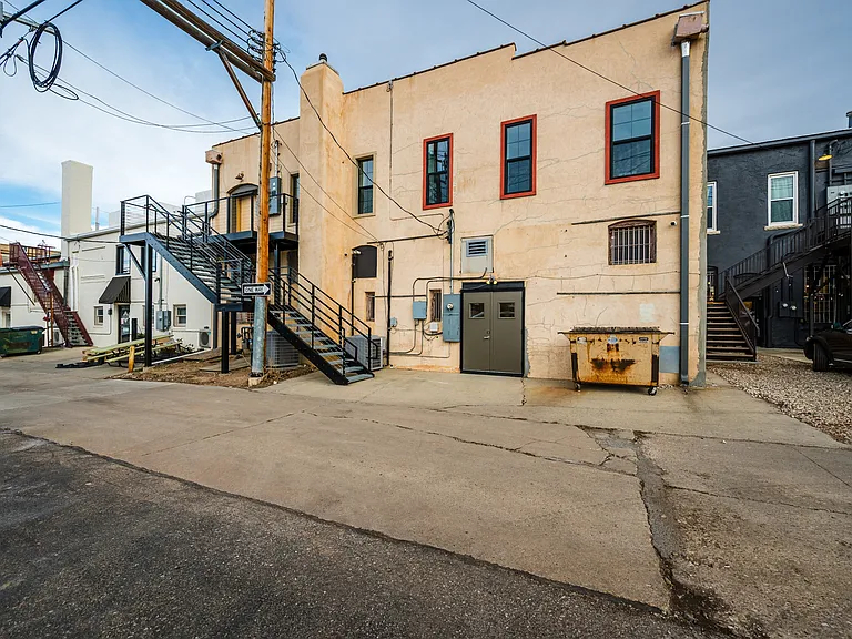 226 N Main St — Photo 54