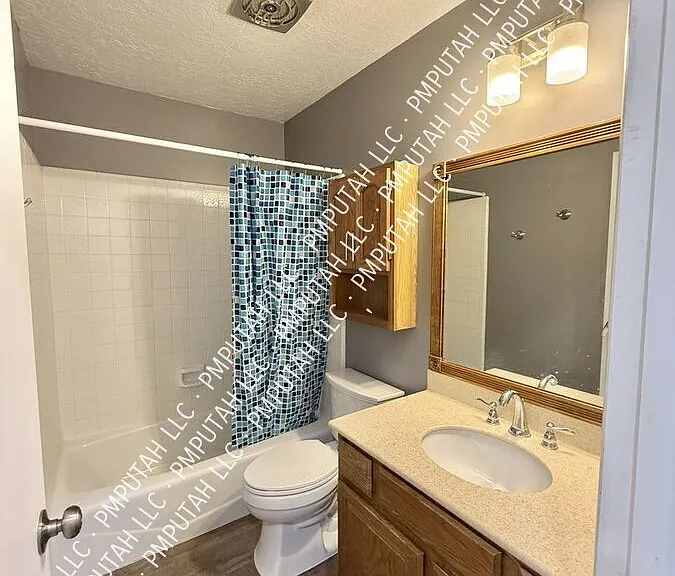 1602 E 2550 N — Photo 12