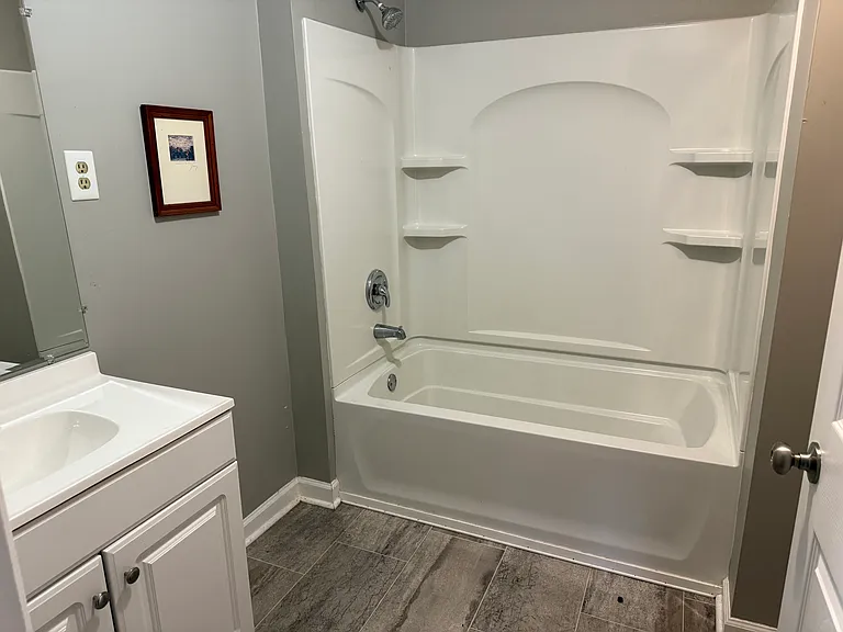 106 E Walnut St #1 — Photo 33