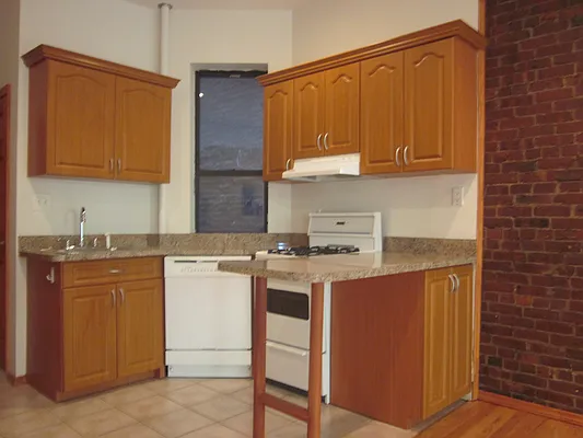 Rented by Metropolitan Equities | media 11