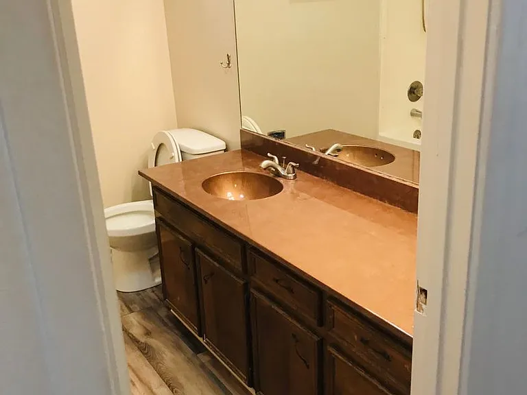 2601 E Sunset Cir #B — Photo 7