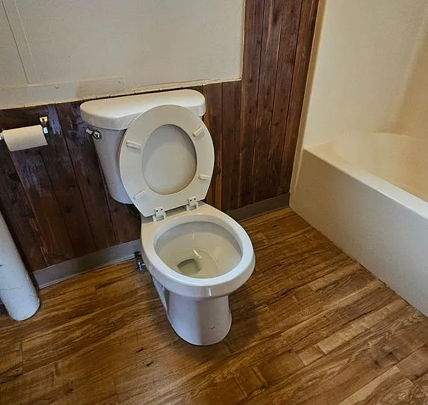 1209 Maple St — Photo 4