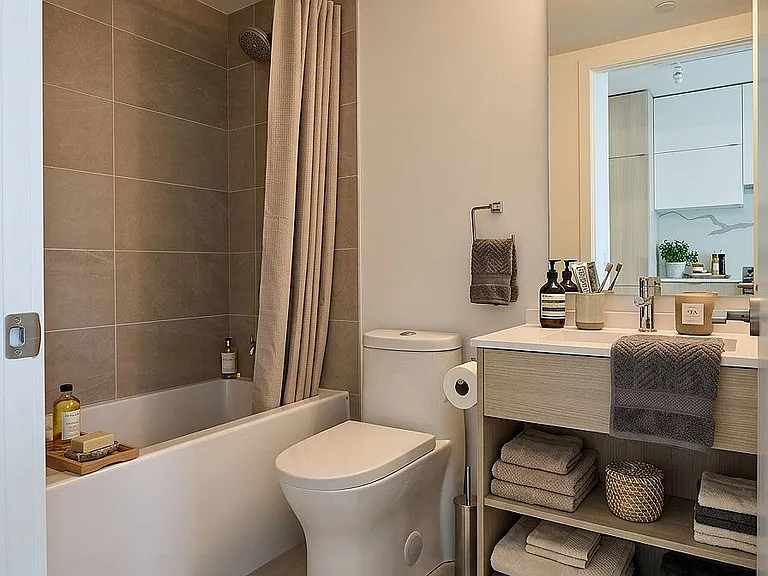 100 Queen St E #2912 — Photo 23