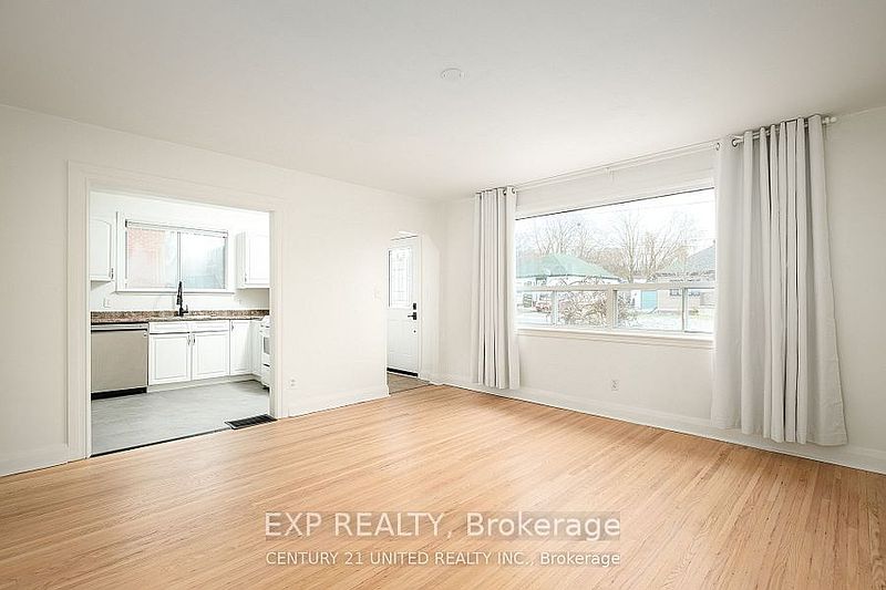 Peterborough House for rent - 5 Bedrooms — photo 3